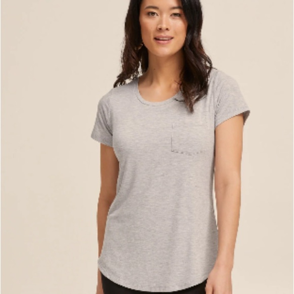 Peachy Mama nursing tee in gray XS